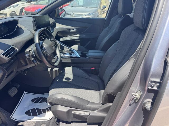 PEUGEOT 3008 ALLURE 1.6 PHEV AUTO SPANISH LHD IN SPAIN 26000 MILES SUPERB 2023